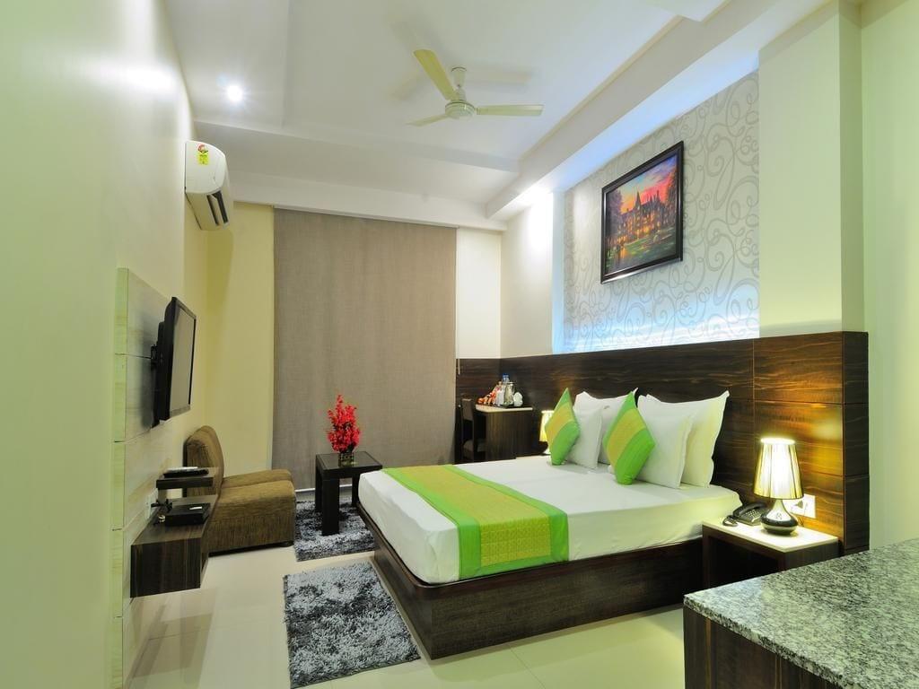 Hotel Sky Rich International - 05 Mins From Karol Bagh Metro Station Delhi  Esterno foto