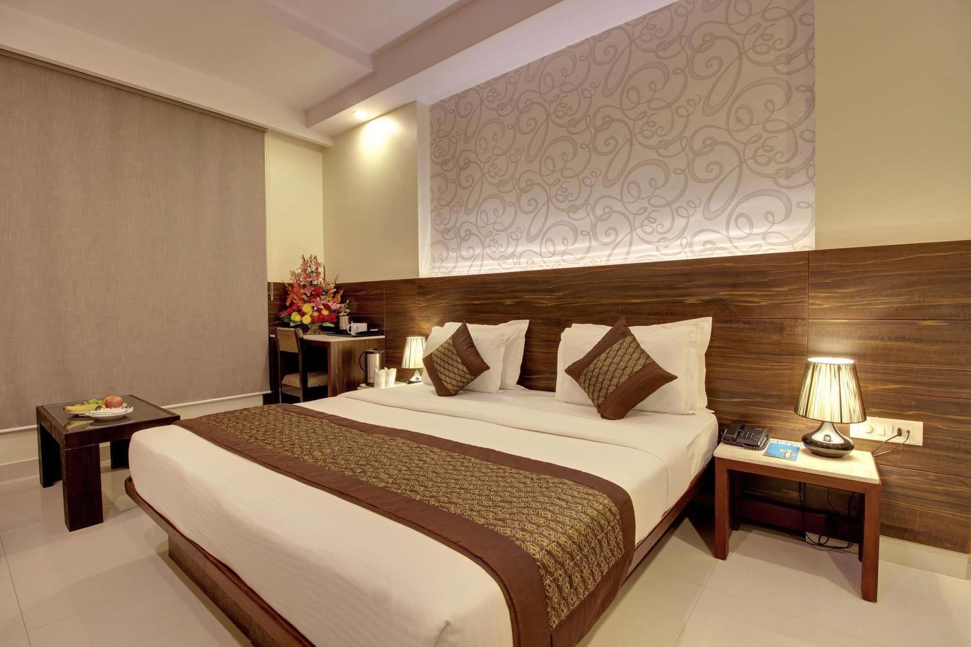 Hotel Sky Rich International - 05 Mins From Karol Bagh Metro Station Delhi  Esterno foto