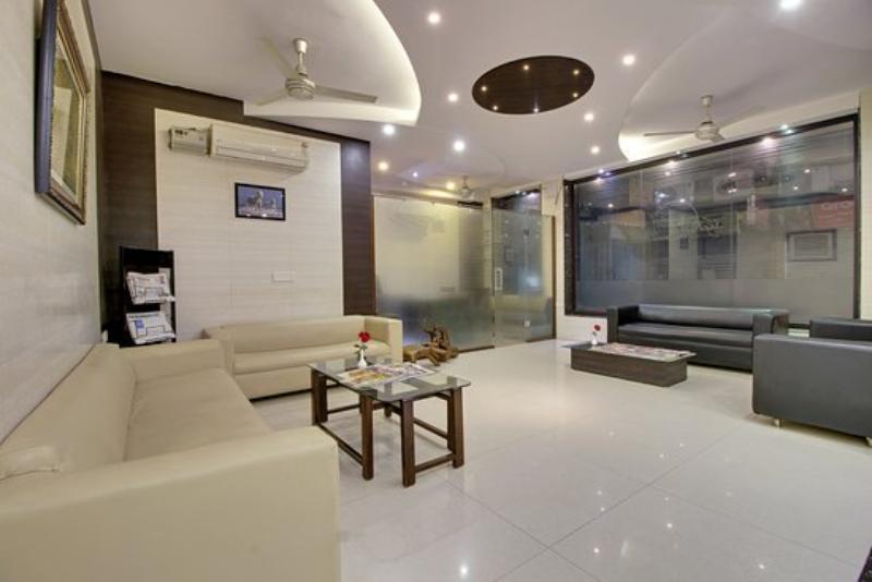 Hotel Sky Rich International - 05 Mins From Karol Bagh Metro Station Delhi  Esterno foto